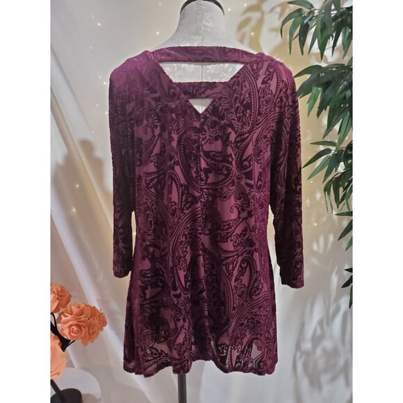 Avenue Velvet Burnout Cutout Asymmetrical 3/4 Sleeve Top Size 14/16 Whimsigoth - Picture 2 of 11